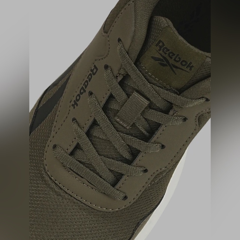 NEW Reebok Women's Forest Green Sneakers, Women’s Size 10